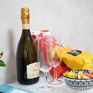 https://marcos-apartment-colosseum.it-romehotels.com